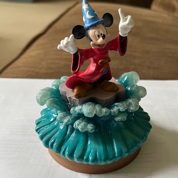 Disney Sorcerer Mickey Candle Topper with Red and Blue - Picture 1 of 4